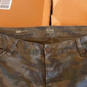 18W Skinny Jeans. Green Camo. 30 inch inseam. Casual. Fun.